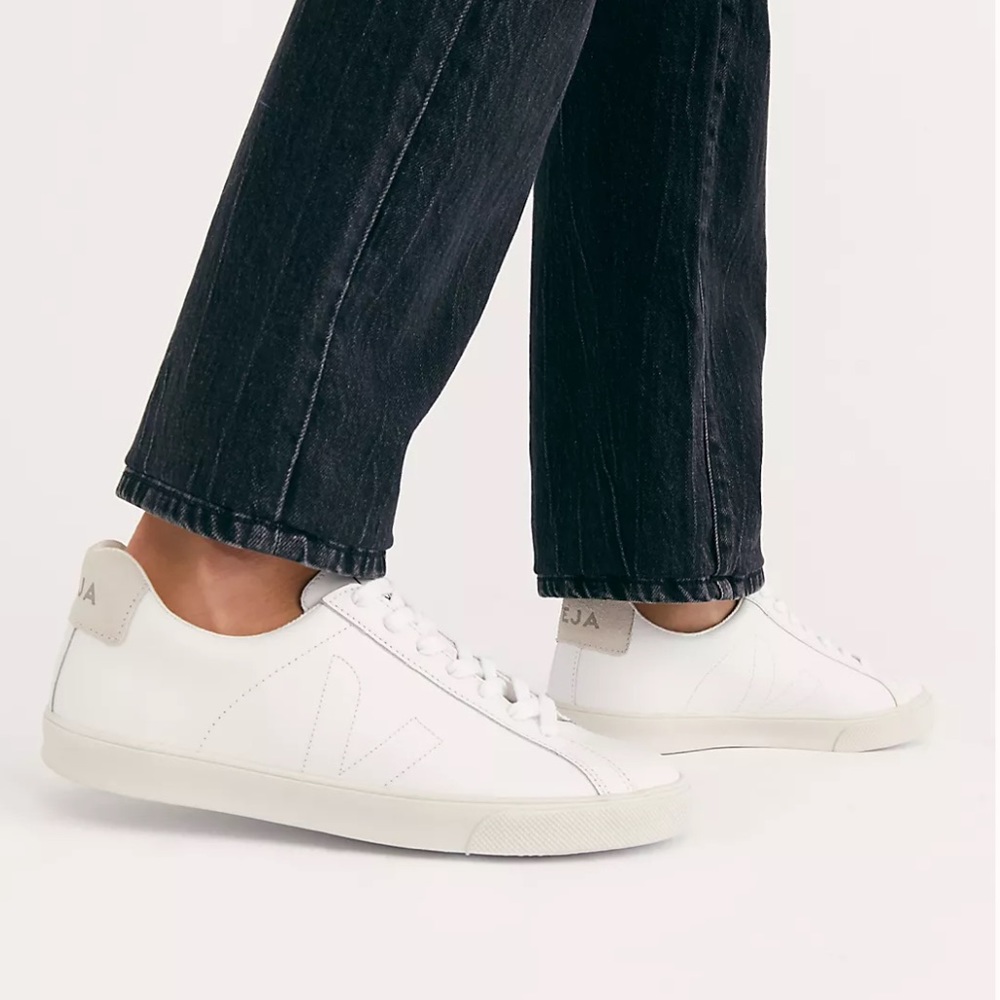 Veja Esplar Sneakers - Picture 2 of 7